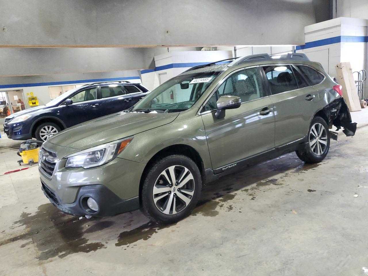 2018 Subaru Outback VIN 4S4BSANC5J3343040