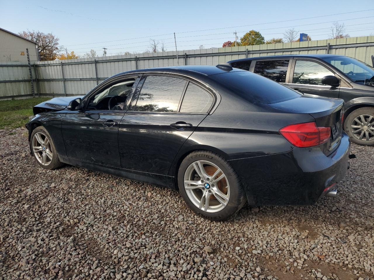 2018 BMW 3er VIN WBA8B3C56JK843287 Copart auction photo, front end / side damage thumbnail 2