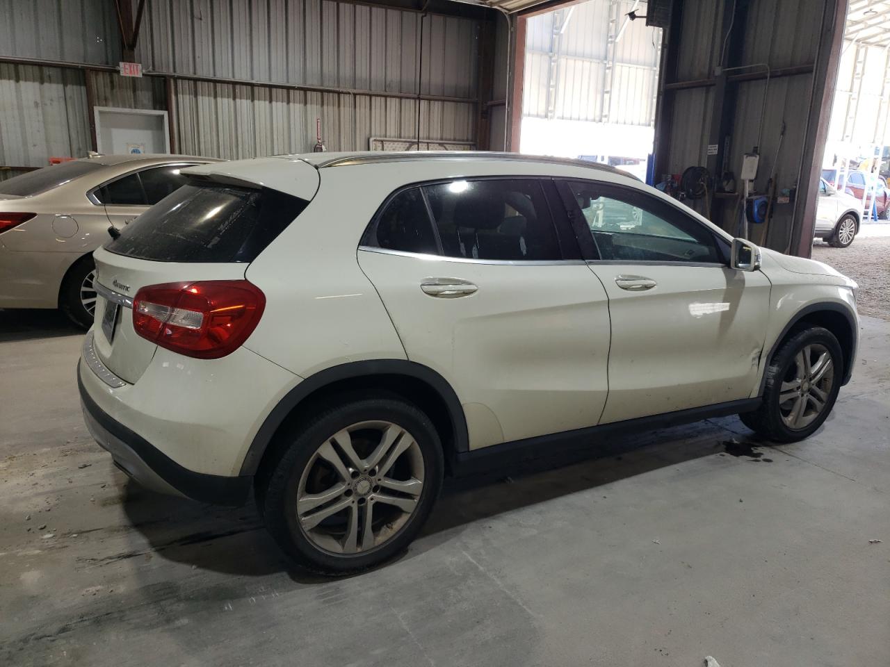 2015 Mercedes-Benz GLA-klasse VIN WDCTG4GB9FJ091659 Copart auction photo, front end / minor dent/scratches damage thumbnail 3