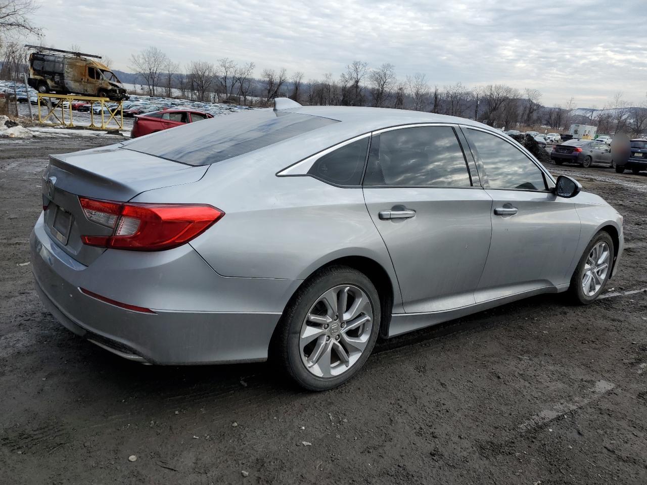 2018 Honda Accord VIN 1HGCV1F15JA166905 Copart auction photo, front end / top/roof damage thumbnail 3