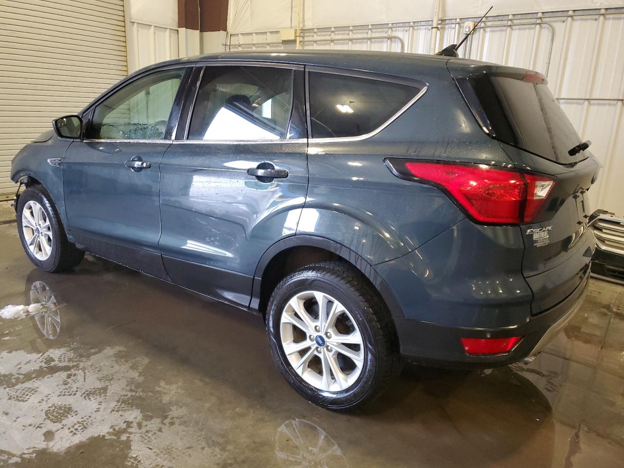 2019 Ford Escape VIN 1FMCU9GD3KUC34476 Copart auction photo, front end damage thumbnail 2
