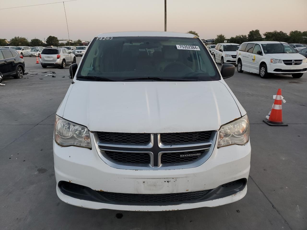 2017 Dodge Caravan VIN 2C4RDGBG6HR784216 Copart auction photo, normal wear damage thumbnail 5