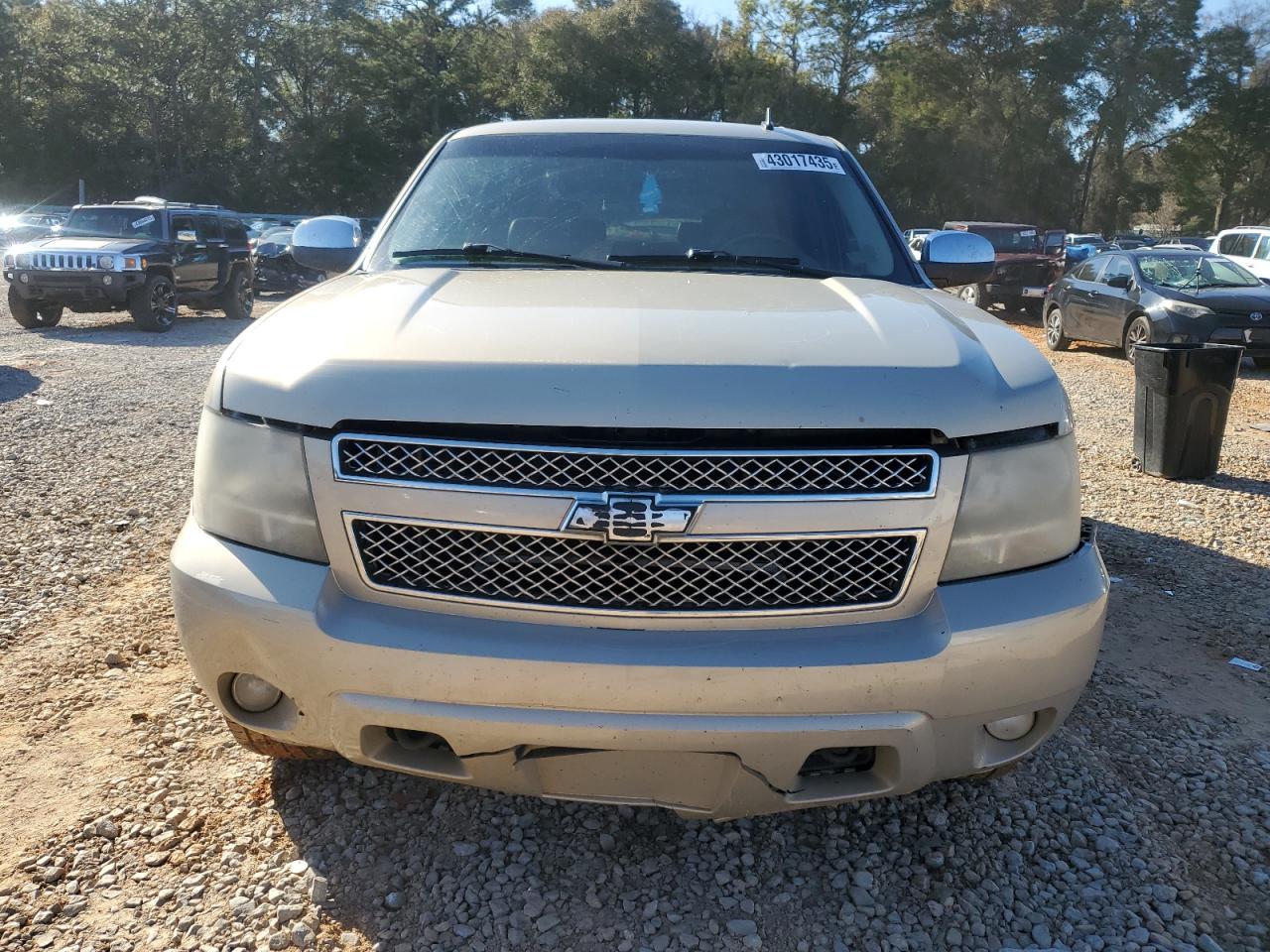2010 Chevrolet Tahoe VIN 1GNUKCE08AR204510 Copart auction photo, minor dent/scratches / vandalism damage thumbnail 5