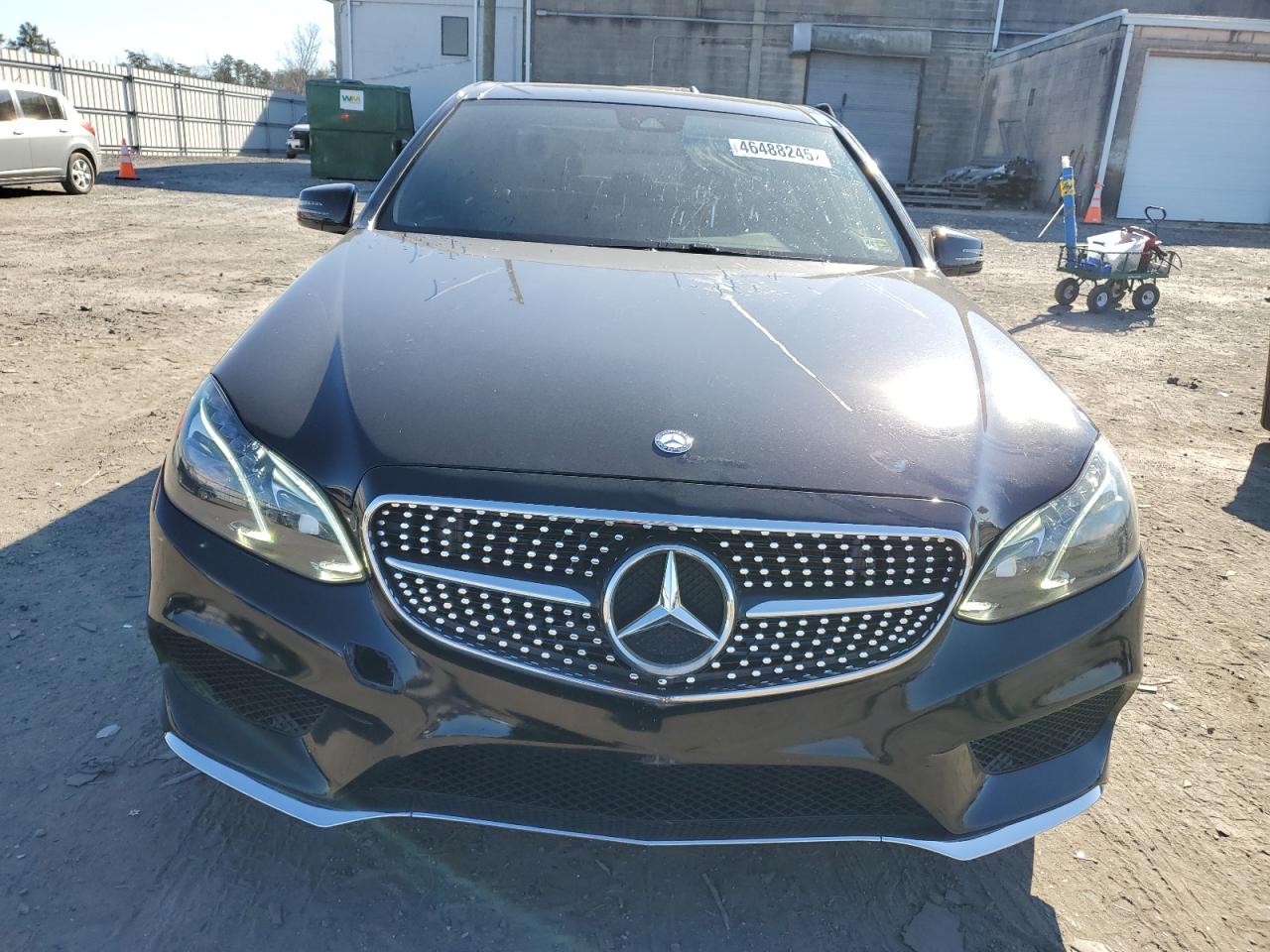 2015 Mercedes-Benz E-klasse VIN WDDHF6HB4FB090640 Copart auction photo, side damage thumbnail 5