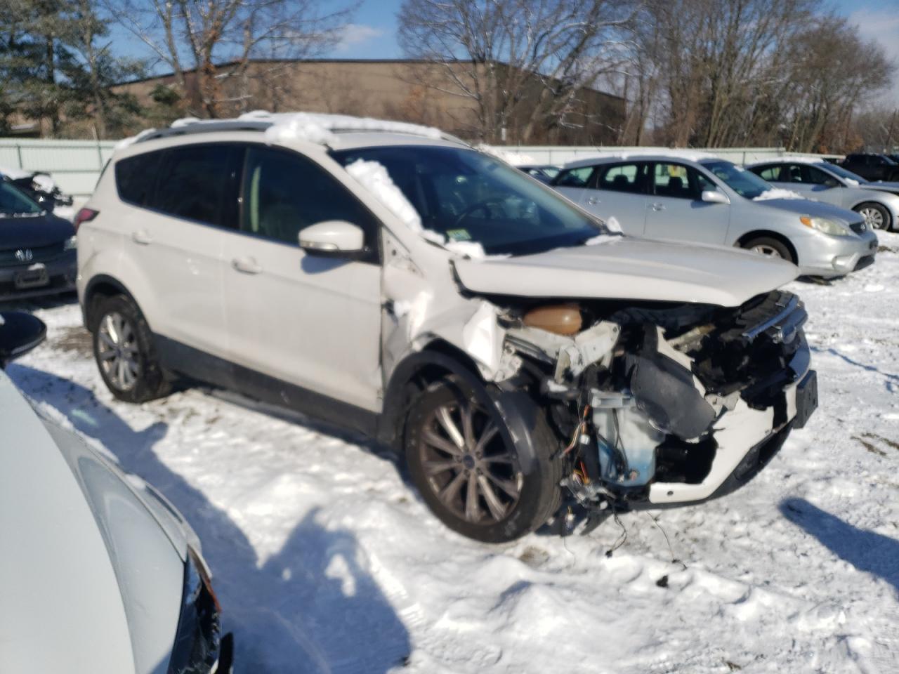 2017 Ford Escape VIN 1FMCU9J95HUB45571 Copart auction photo, front end damage thumbnail 4