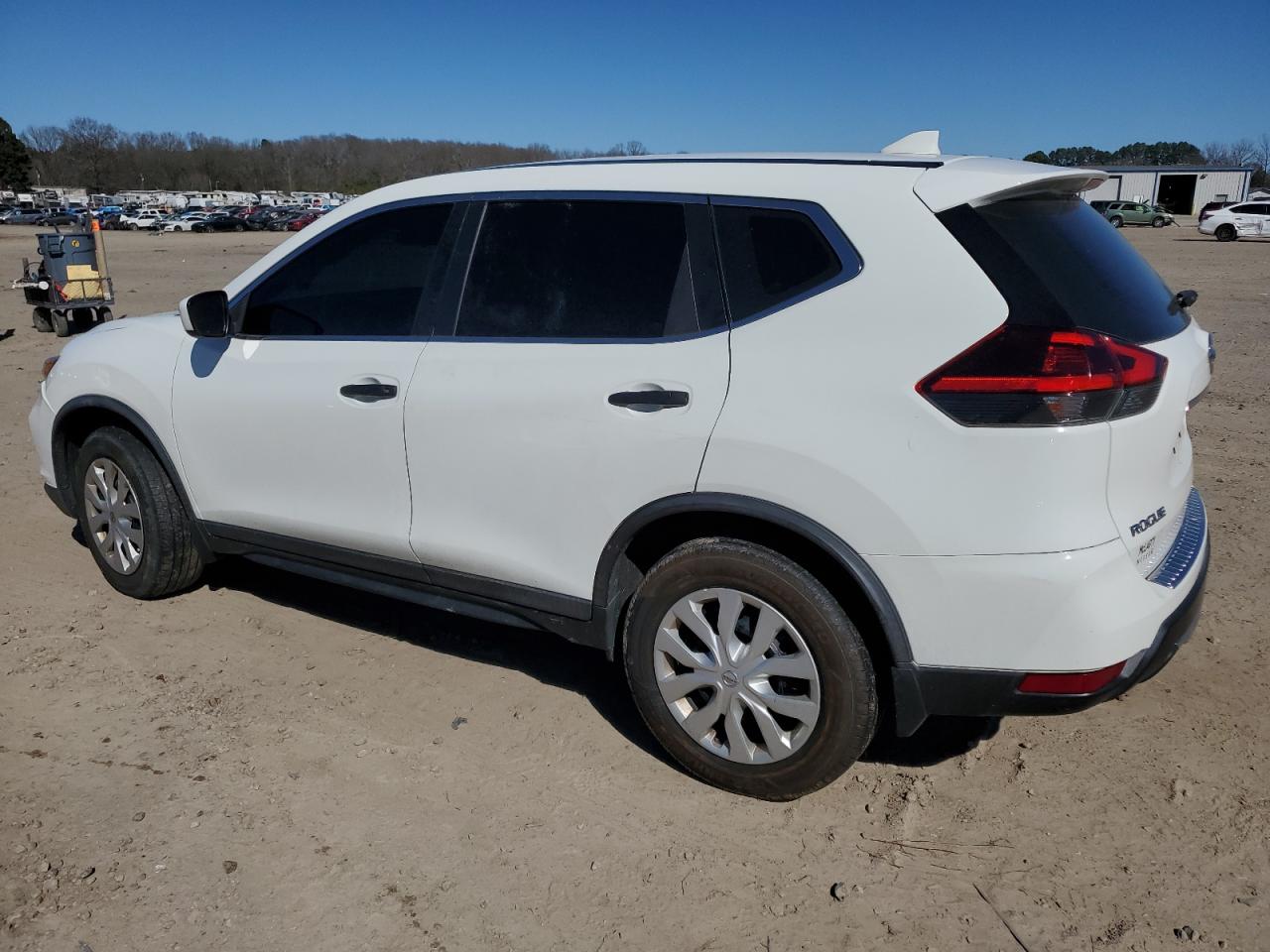 2018 Nissan Rogue VIN KNMAT2MV0JP505400 Copart auction photo, side / front end damage thumbnail 2