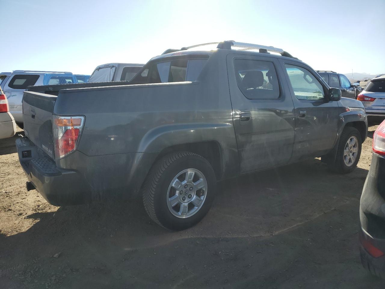 2008 Honda Ridgeline VIN 2HJYK164X8H533750 Copart auction photo, side / rear end damage thumbnail 3