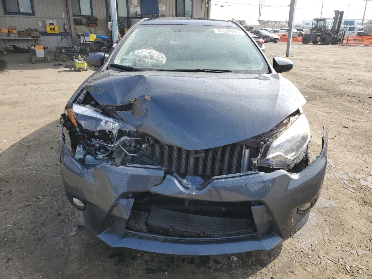 2016 Toyota Corolla VIN 5YFBURHE6GP539627 Copart auction photo, front end / side damage thumbnail 5