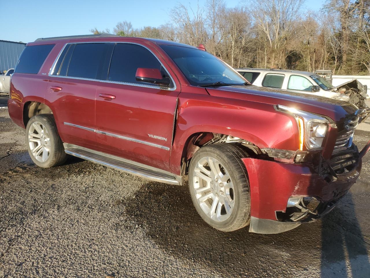 2018 GMC Yukon VIN 1GKS1AKC5JR126701 Copart auction photo, front end damage thumbnail 4