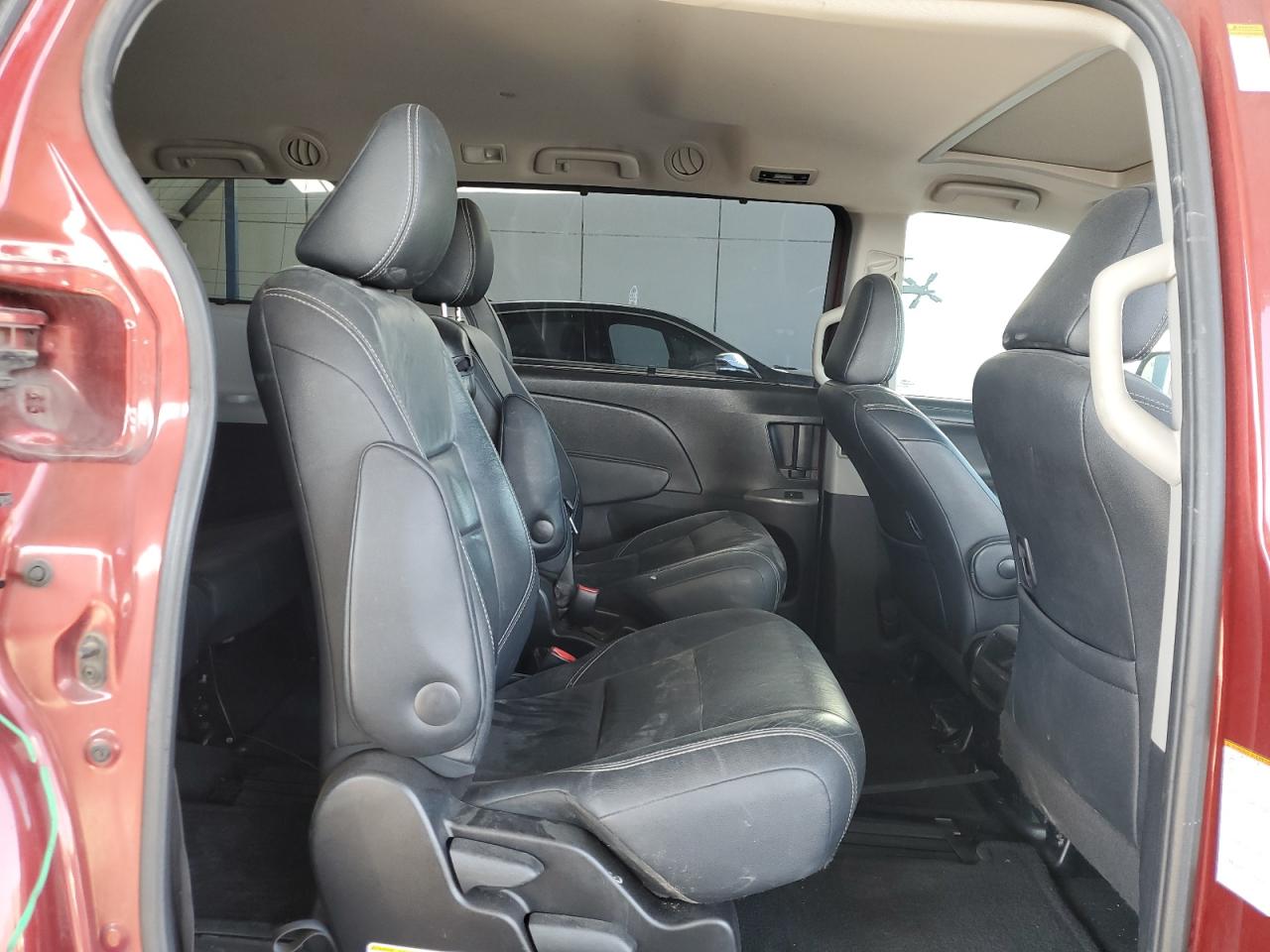 2015 Toyota Sienna VIN 5TDXK3DC0FS636115 Copart auction photo, all over damage thumbnail 11