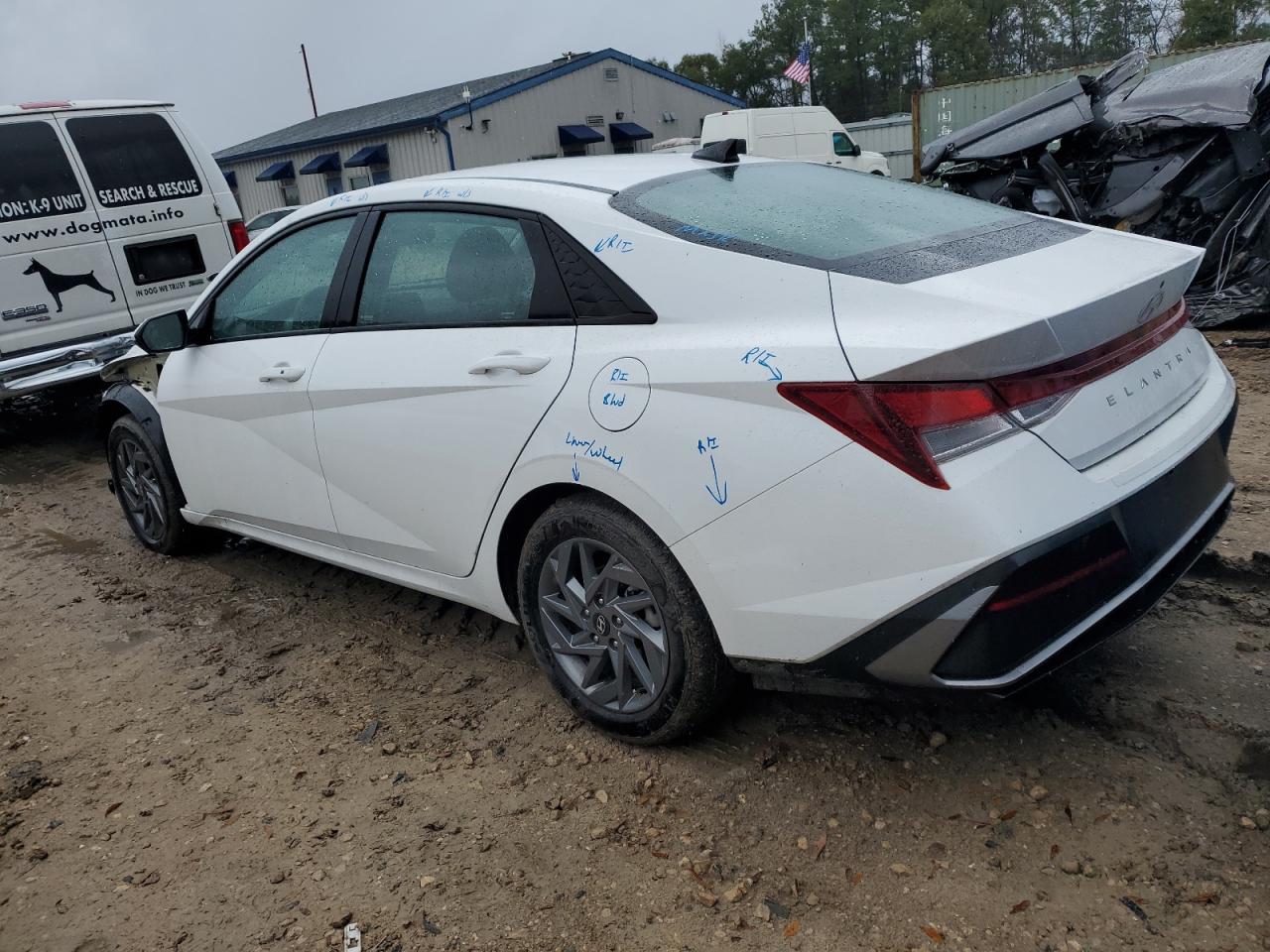 2024 Hyundai Elantra VIN KMHLM4DG4RU735713 Copart auction photo, front end damage thumbnail 2