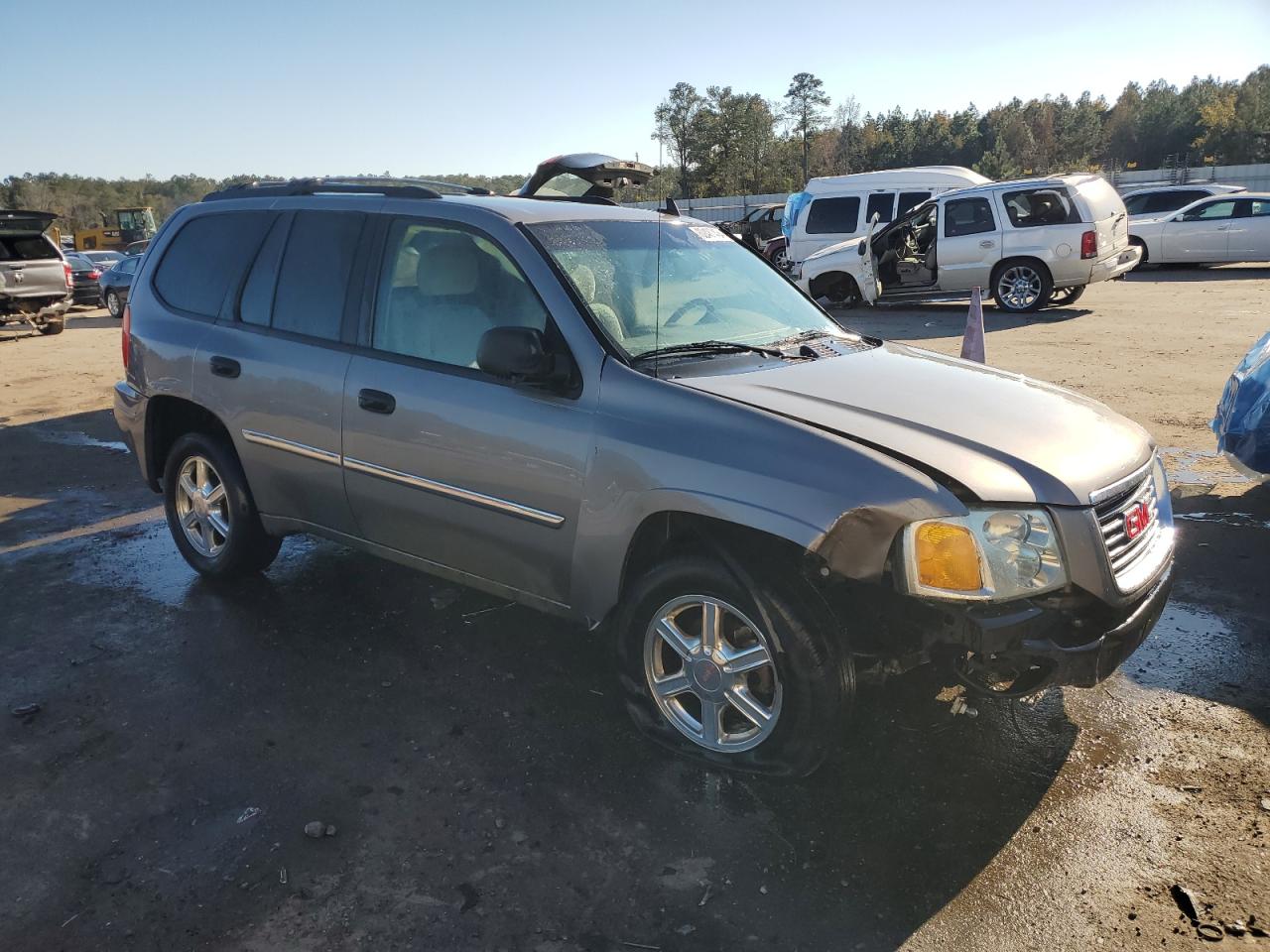 2009 GMC Envoy VIN 1GKDS33SX92131159 Copart auction photo, all over damage thumbnail 4