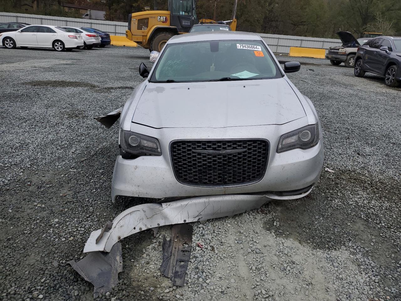 2020 Chrysler 300 VIN 2C3CCAAG5LH212581 Copart auction photo, all over damage thumbnail 5