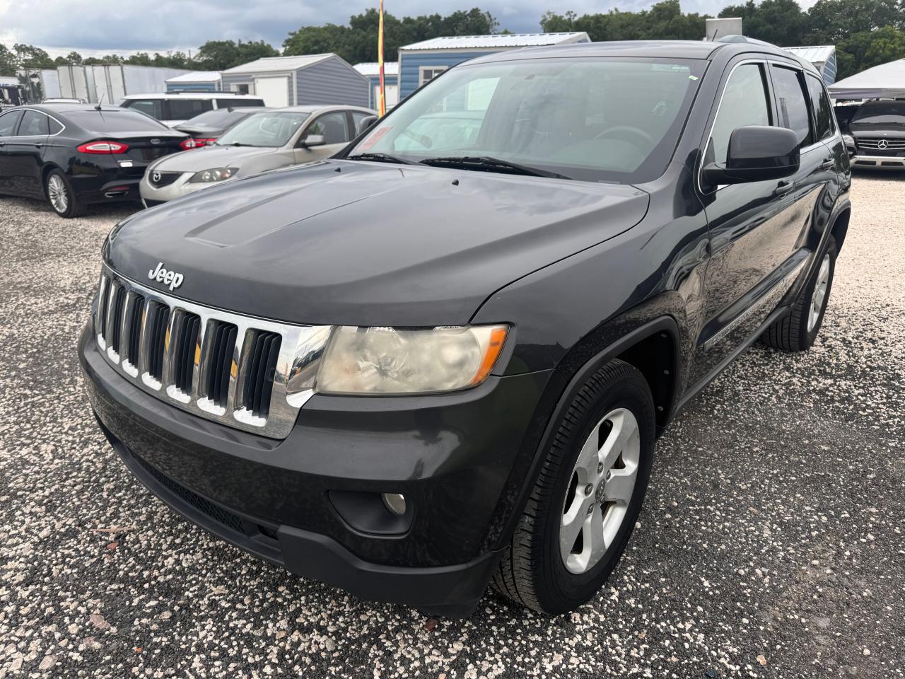 2011 Jeep Grand Cherokee VIN 1J4RS4GG9BC588665 Copart auction photo, minor dent/scratches / normal wear damage thumbnail 2