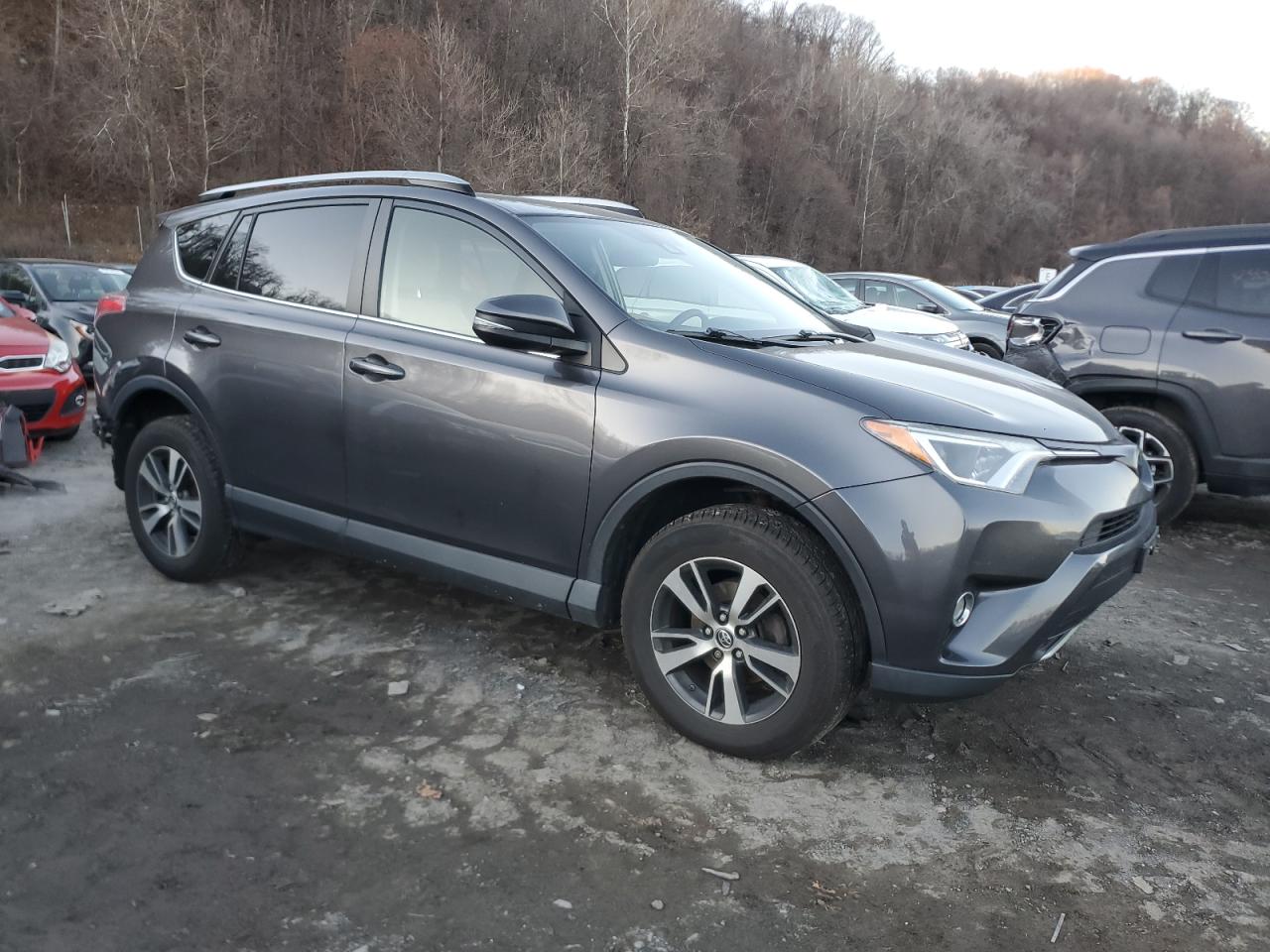 2018 Toyota RAV 4 VIN JTMRFREV6JJ738024 Copart auction photo, rear end / minor dent/scratches damage thumbnail 4