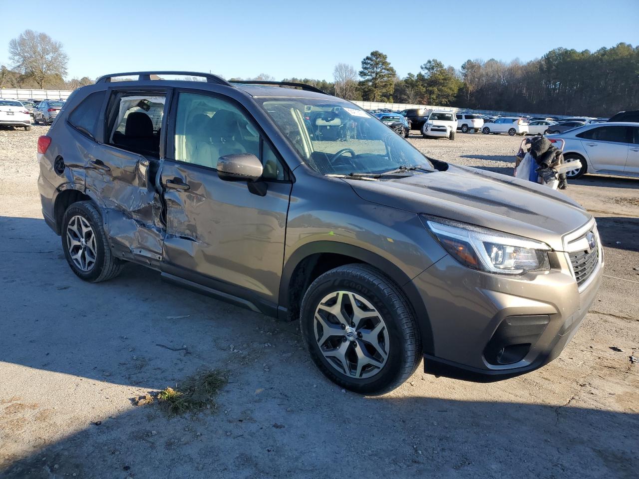 2020 Subaru Forester VIN JF2SKAJC1LH430922 Copart auction photo, side damage thumbnail 4