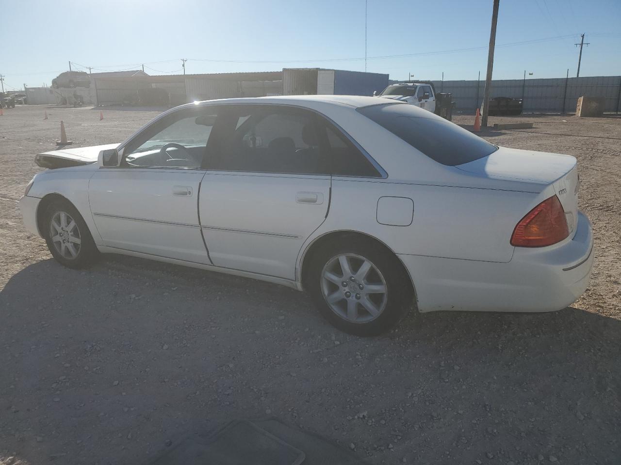 2000 Toyota Avalon VIN 4T1BF28B1YU034652 Copart auction photo, front end damage thumbnail 2