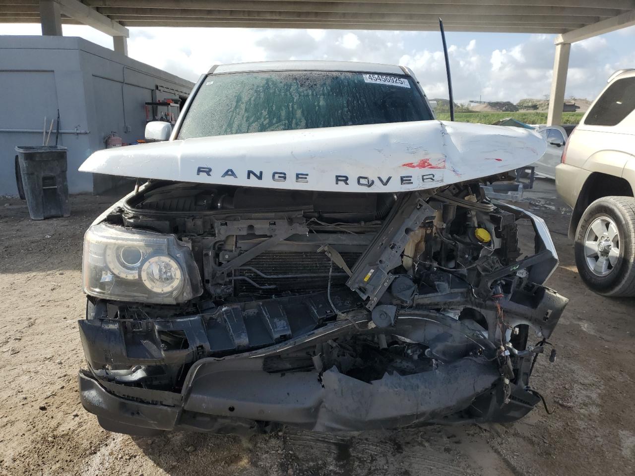 2013 Land Rover Range Rover VIN SALSK2D49DA805001 Copart auction photo, front end damage thumbnail 5