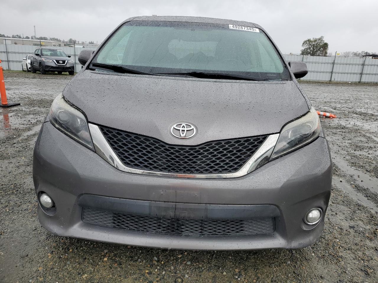 2015 Toyota Sienna VIN 5TDXK3DC1FS601258 Copart auction photo, rear end / side damage thumbnail 5