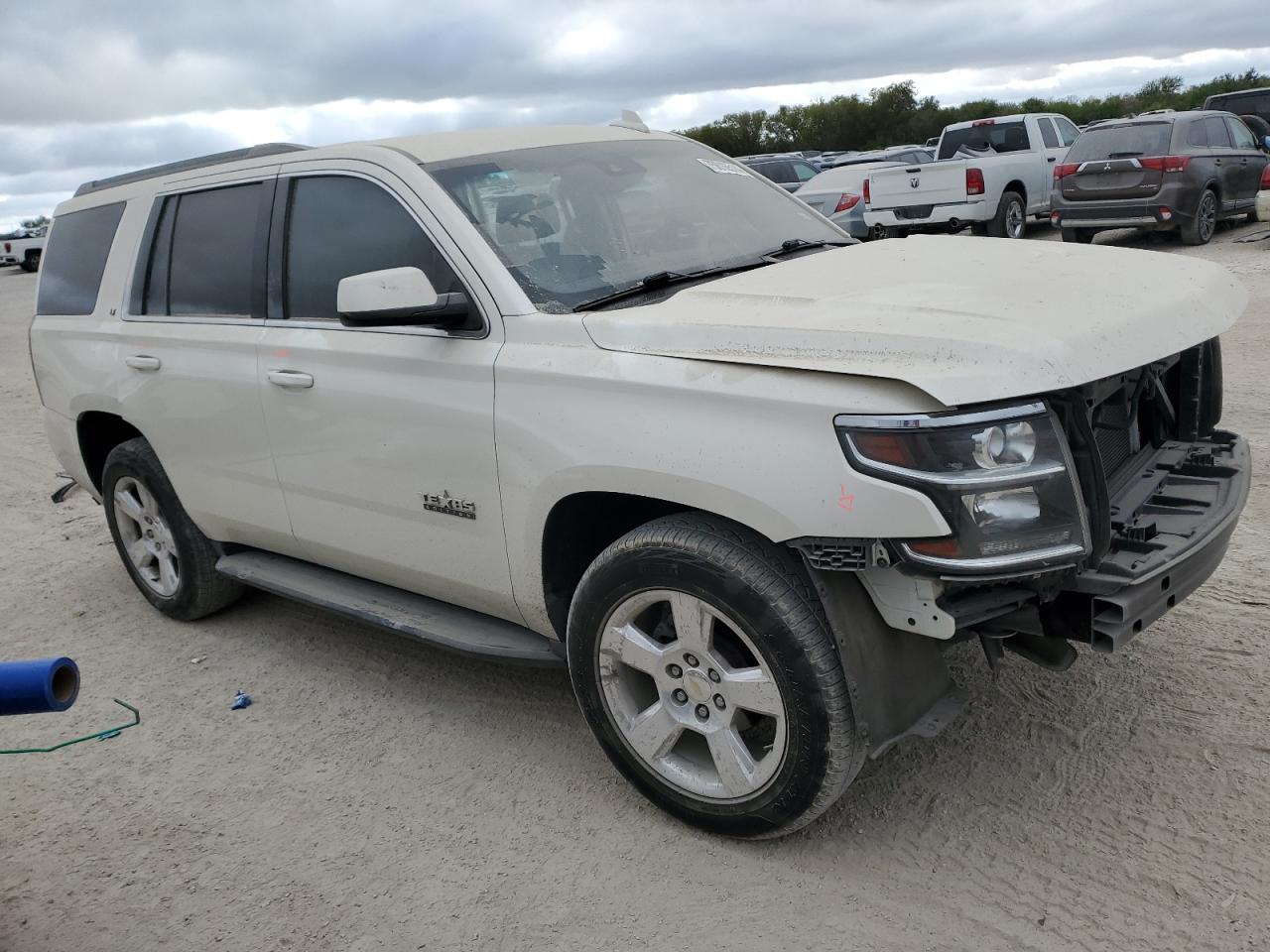 2015 Chevrolet Tahoe VIN 1GNSCBKC8FR695830 Copart auction photo, all over damage thumbnail 4