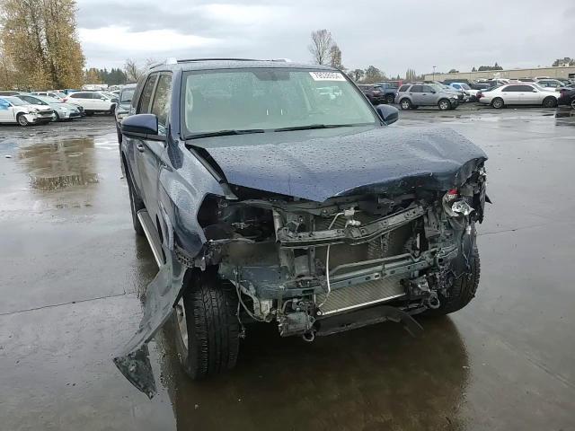 2017 Toyota 4Runner VIN JTEBU5JR6H5469563 Copart auction photo, front end damage thumbnail 11