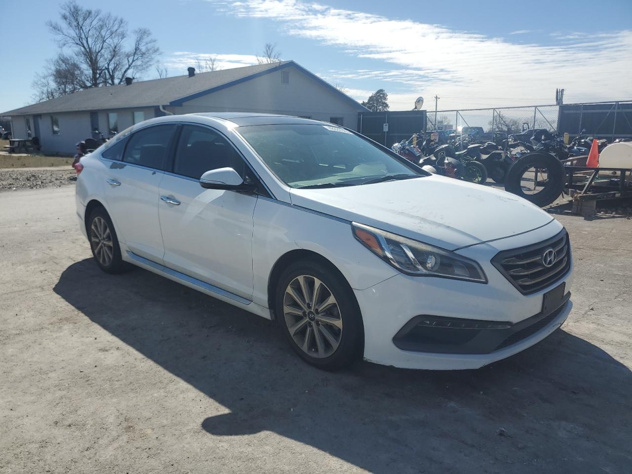 2016 Hyundai Sonata VIN 5NPE34AF3GH382903 Copart auction photo, rear end damage thumbnail 4