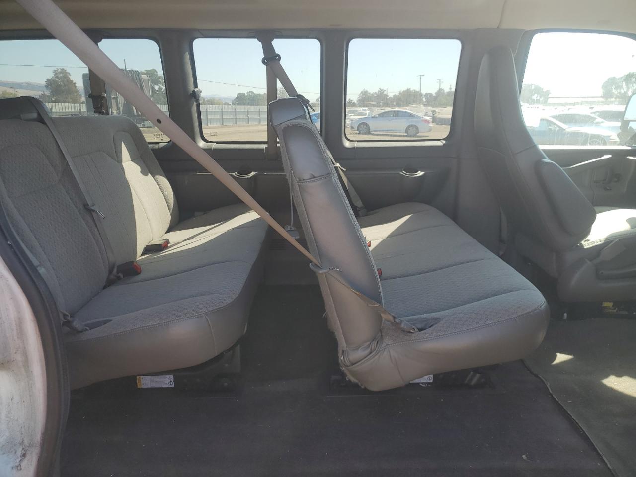 2016 Chevrolet Express VIN 1GAWGFFG5G1235293 Copart auction photo, front end damage thumbnail 11