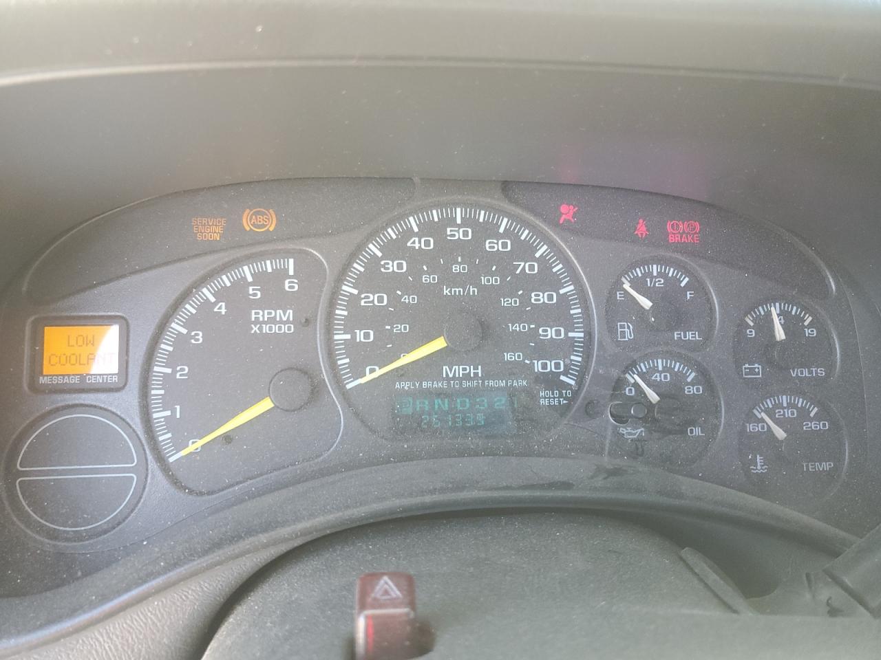 2000 GMC Sierra VIN 1GTEK19T8YE239720 Copart auction photo, front end / rear end damage thumbnail 9