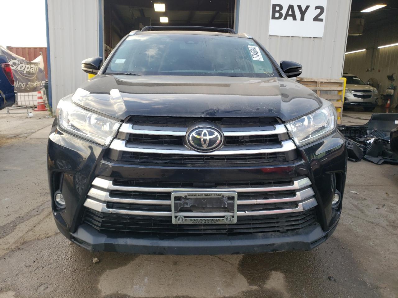 2019 Toyota Highlander VIN 5TDDZRFH4KS705375 Copart auction photo, rear end damage thumbnail 5