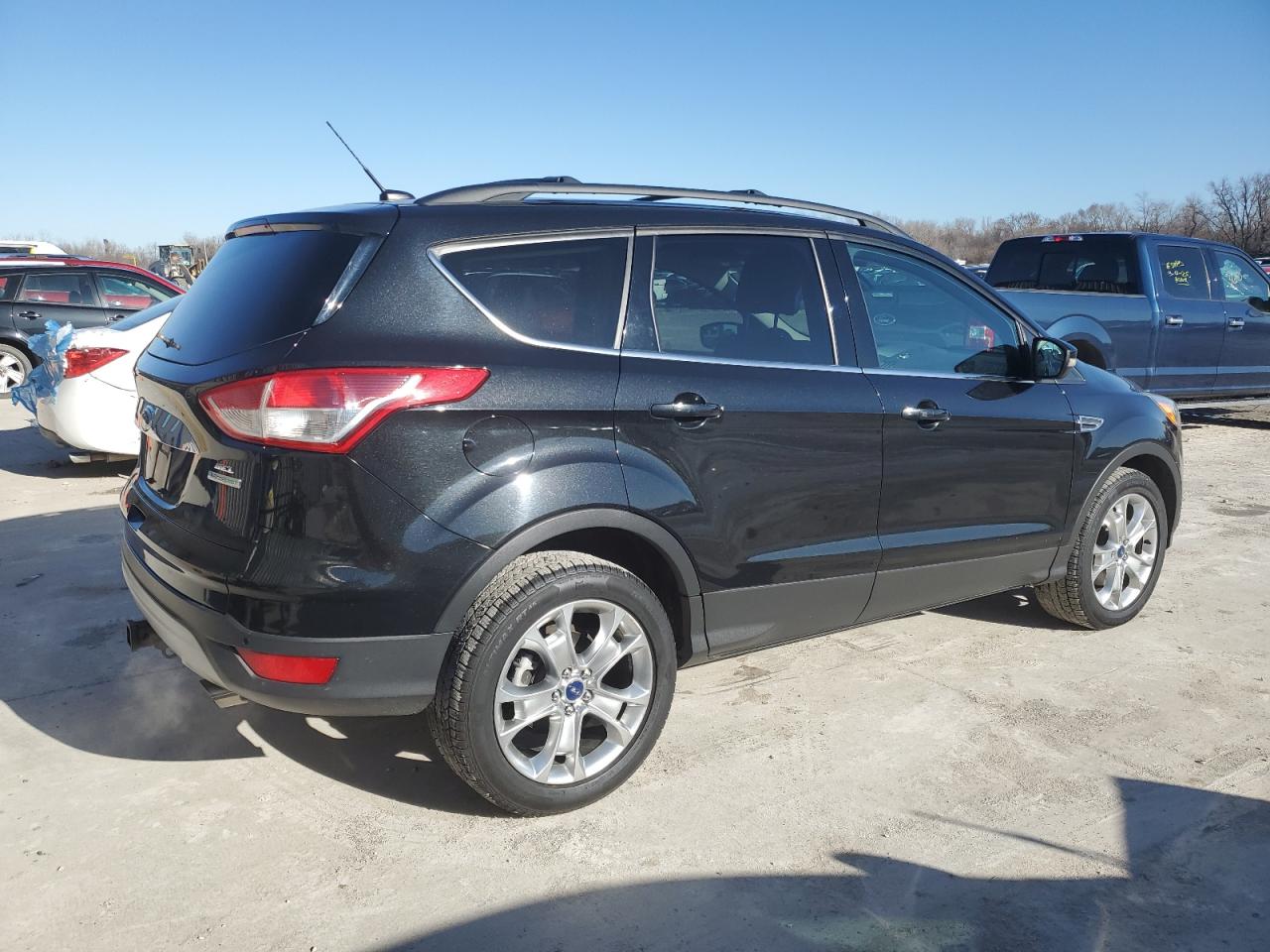 2013 Ford Escape VIN 1FMCU0H99DUD91759 Copart auction photo, front end / minor dent/scratches damage thumbnail 3