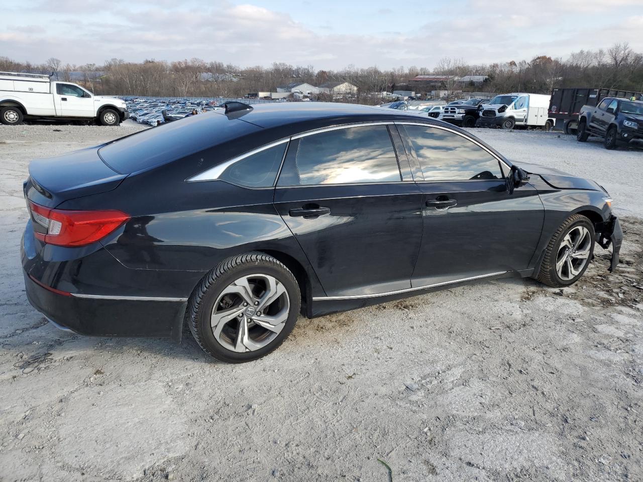 2018 Honda Accord VIN 1HGCV1F59JA085084 Copart auction photo, front end / side damage thumbnail 3