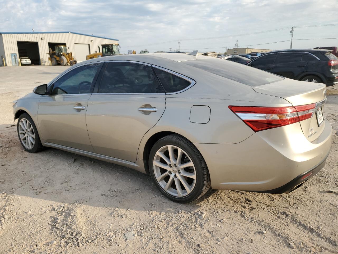 2014 Toyota Avalon VIN 4T1BK1EB2EU086216 Copart auction photo, hail / front end damage thumbnail 2