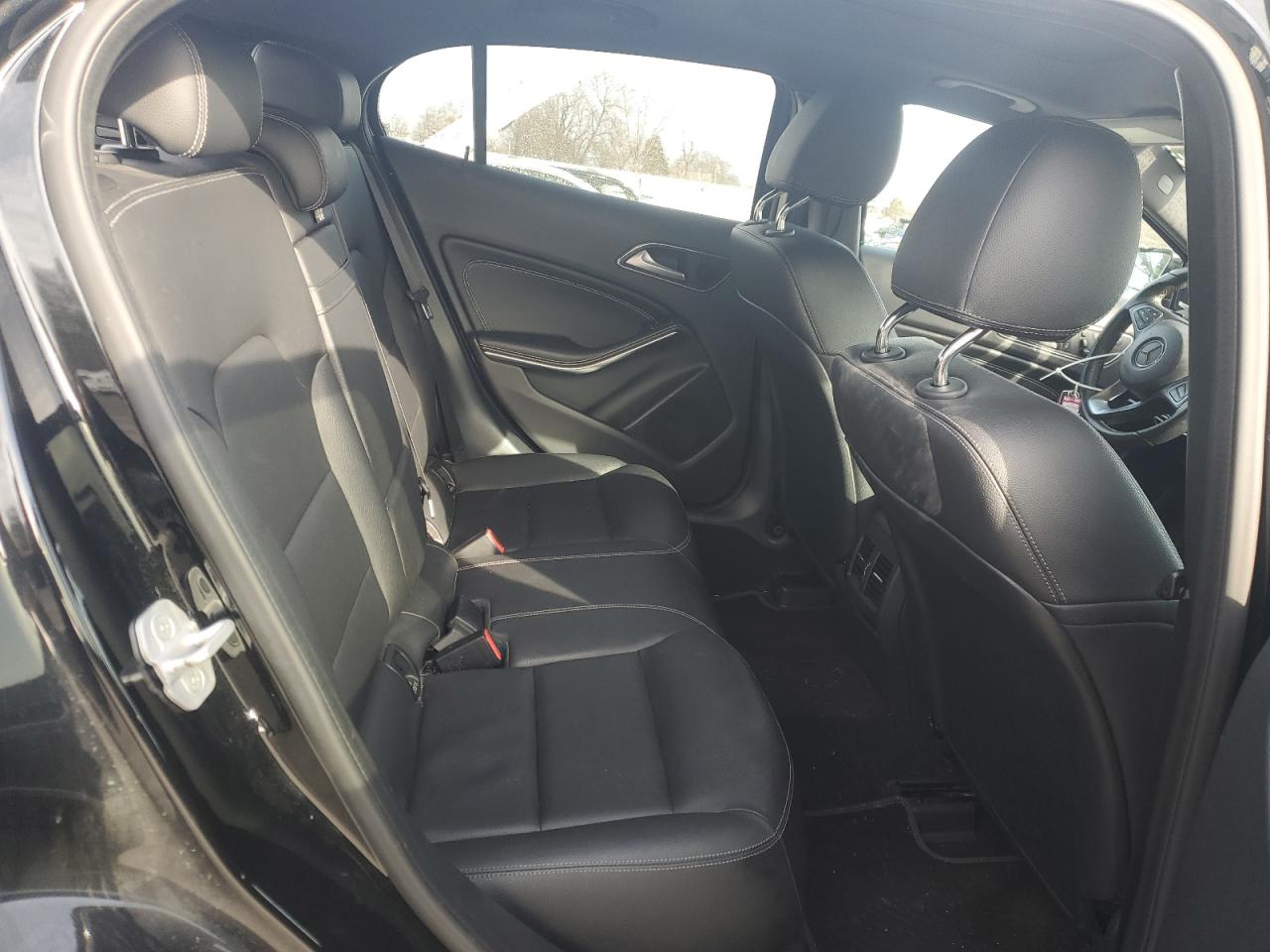 2017 Mercedes-Benz GLA-klasse VIN WDCTG4GB3HJ355249 Copart auction photo, front end damage thumbnail 11