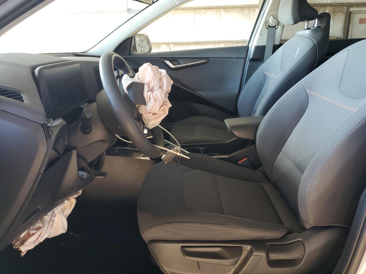 2023 KIA Niro VIN KNDCP3LE6P5082797 Copart auction photo, front end / side damage thumbnail 7