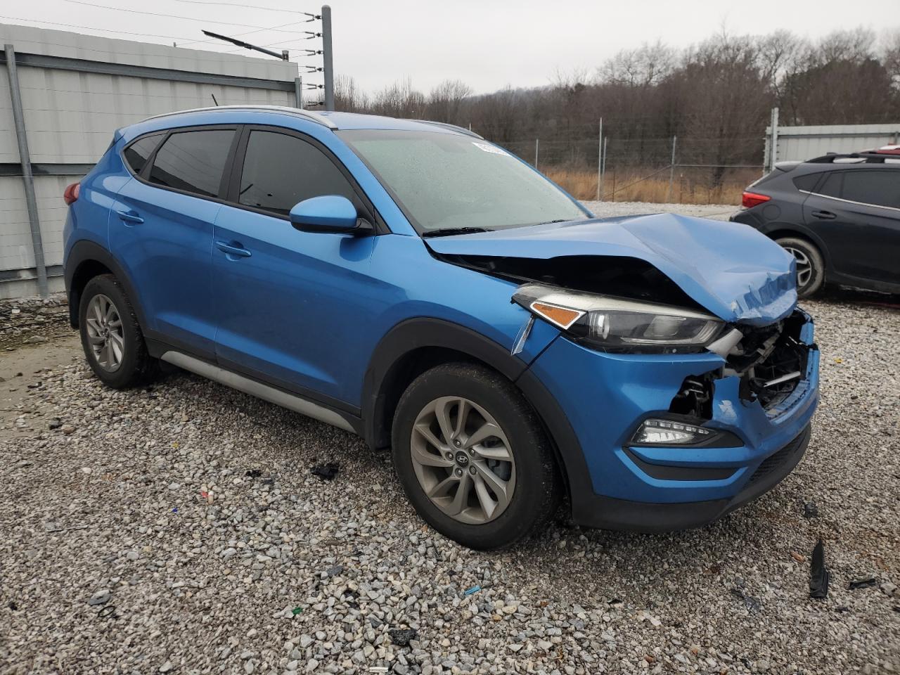 2017 Hyundai Tucson VIN KM8J33A49HU563658 Copart auction photo, front end damage thumbnail 4