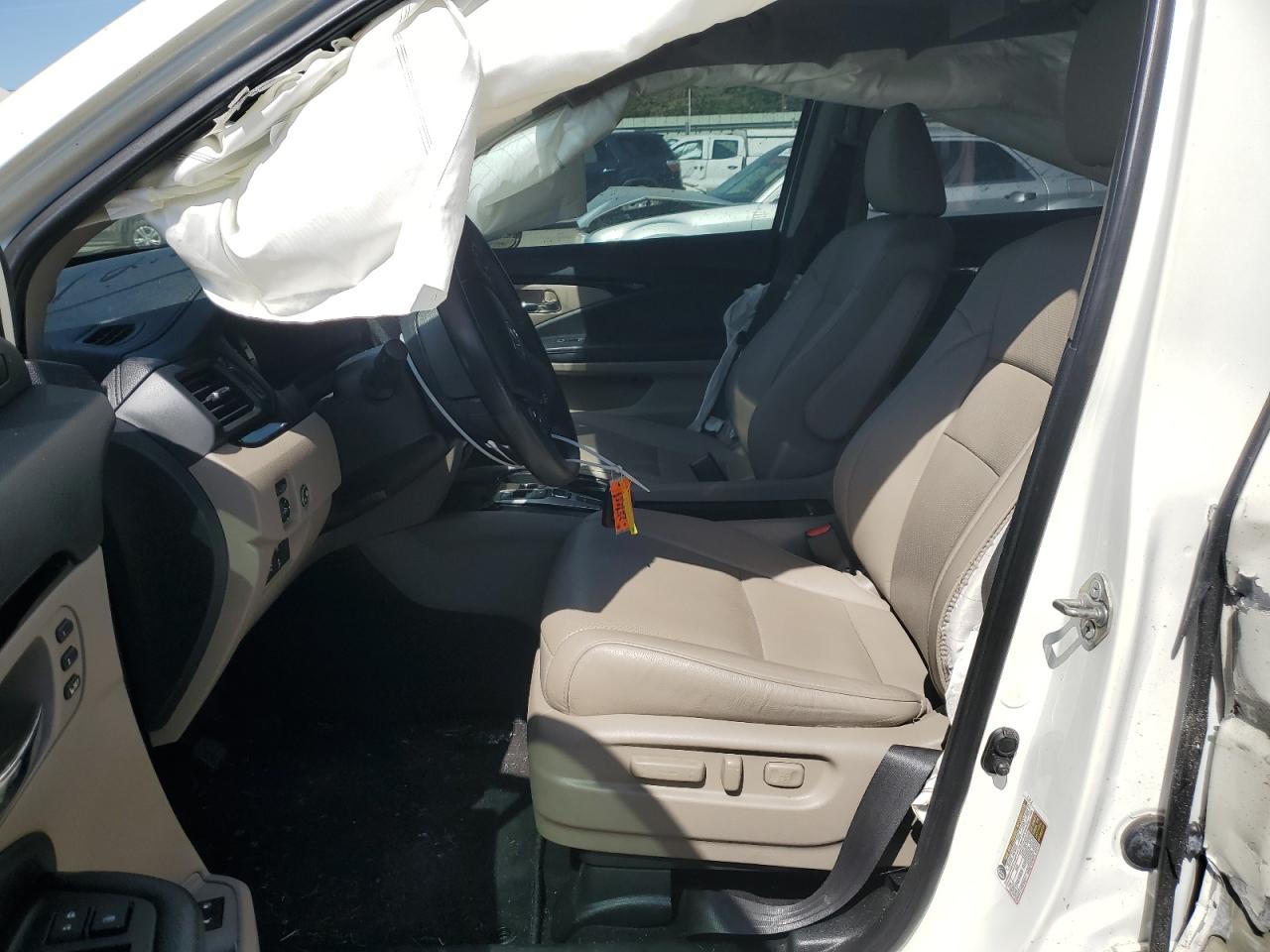 2017 Honda Pilot VIN 5FNYF6H08HB022169 Copart auction photo, all over damage thumbnail 7