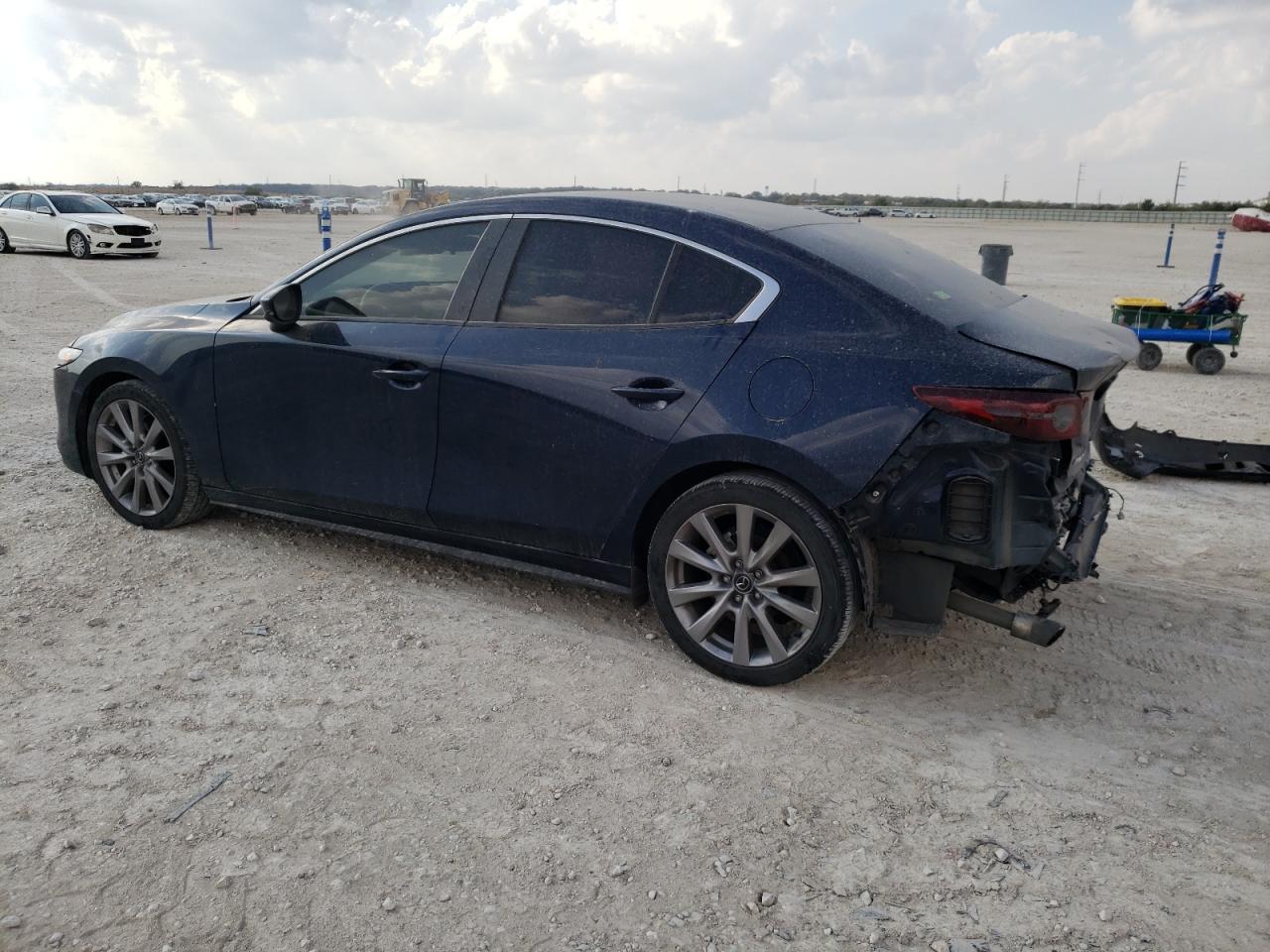 2021 Mazda 3 VIN 3MZBPABL2MM250583 Copart auction photo, rear end damage thumbnail 2