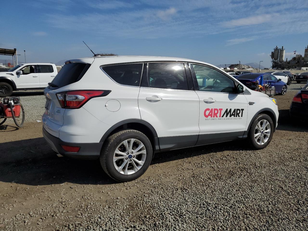 2017 Ford Escape VIN 1FMCU0GD8HUC39130 Copart auction photo, mechanical / minor dent/scratches damage thumbnail 3
