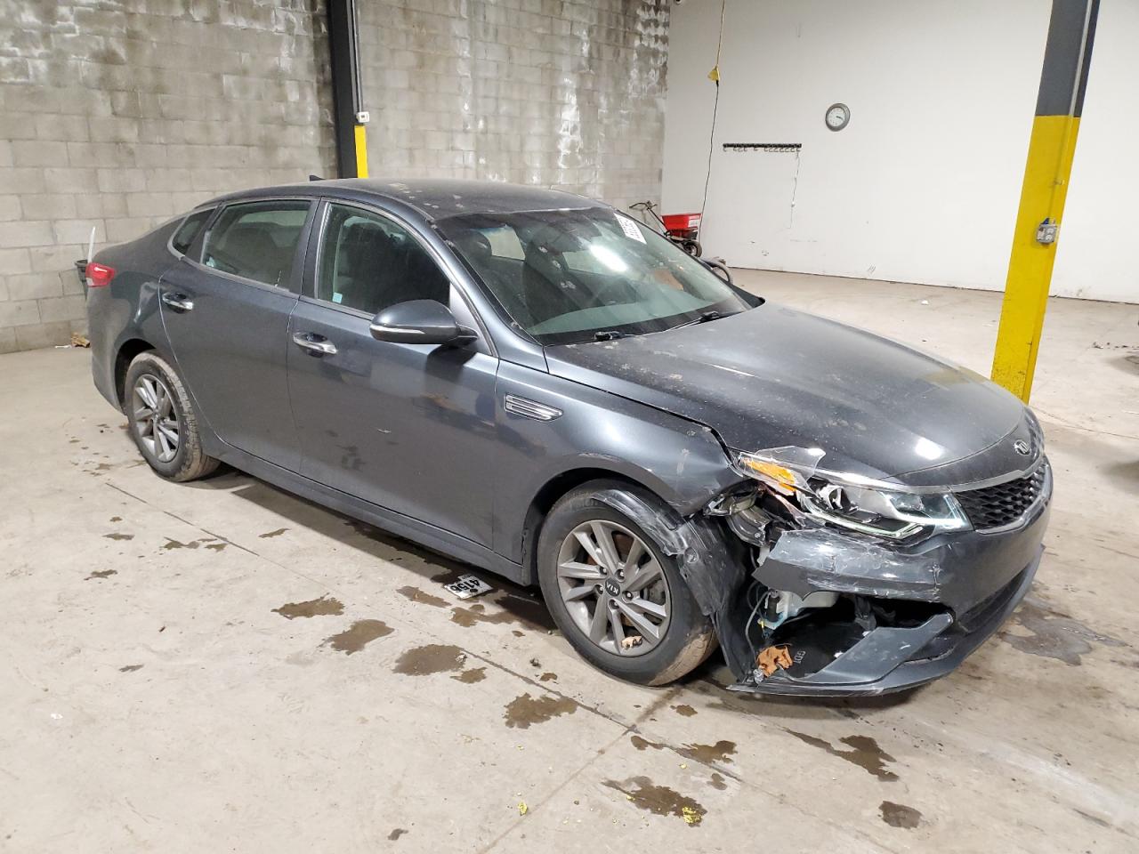 2020 KIA Optima VIN 5XXGT4L35LG433187 Copart auction photo, vandalism / front end damage thumbnail 4