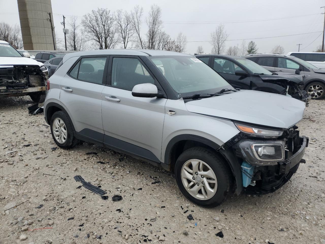 2021 Hyundai Venue VIN KMHRB8A35MU079359 Copart auction photo, front end / side damage thumbnail 4