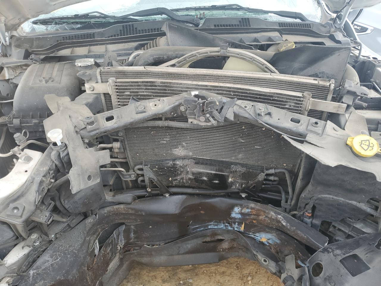 2017 RAM 2500 VIN 3C6TR4CT0HG577996 Copart auction photo, front end / minor dent/scratches damage thumbnail 11