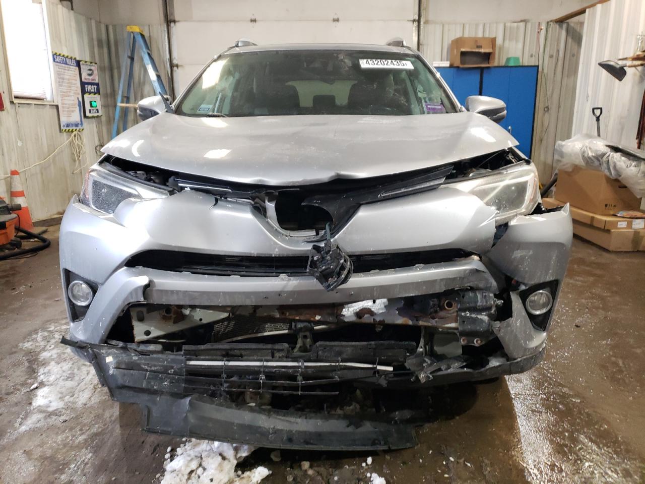 2018 Toyota RAV 4 VIN 2T3RFREV2JW780322 Copart auction photo, front end damage thumbnail 5