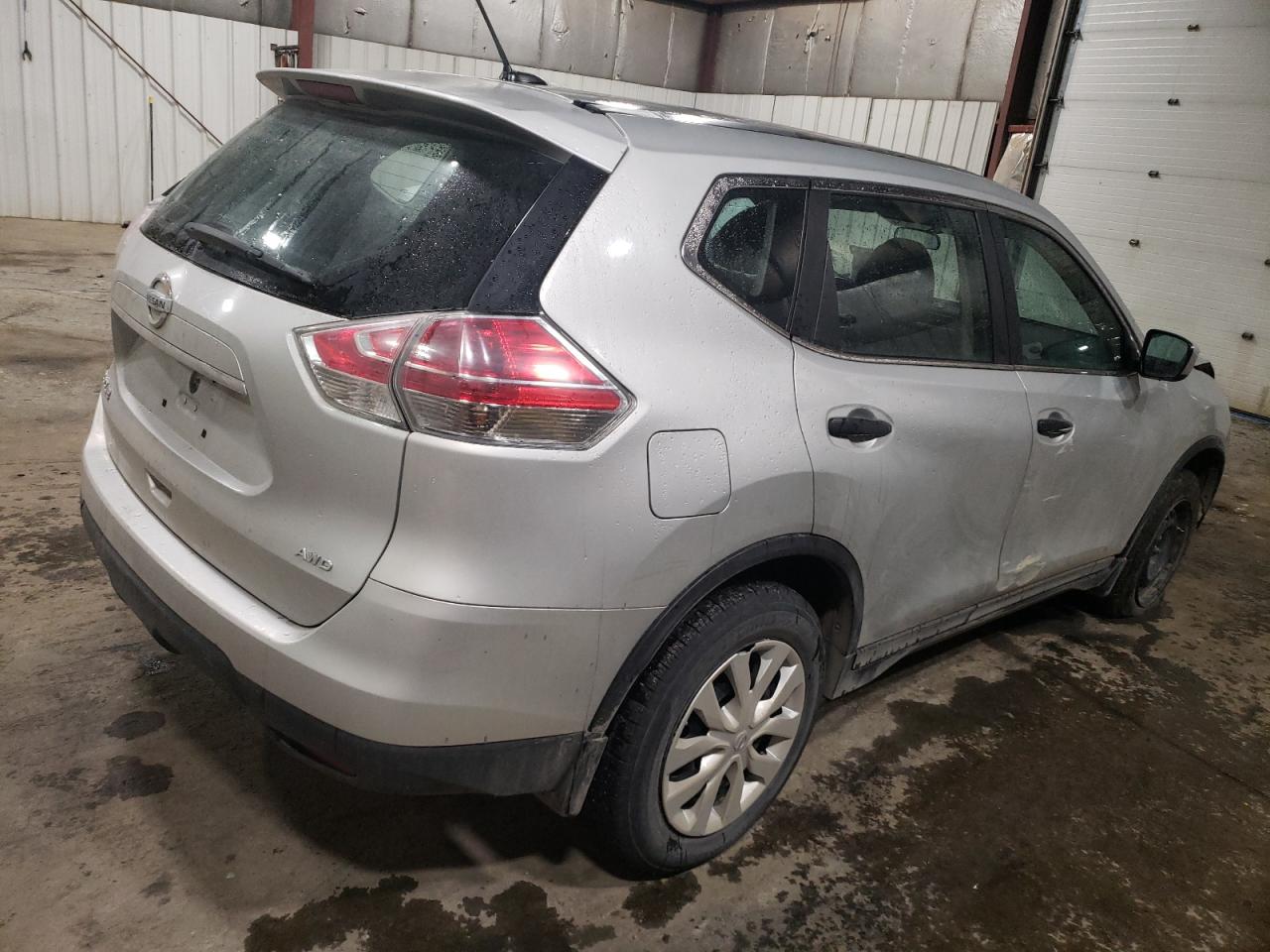 2016 Nissan Rogue VIN 5N1AT2MV1GC781922 Copart auction photo, front end / side damage thumbnail 3