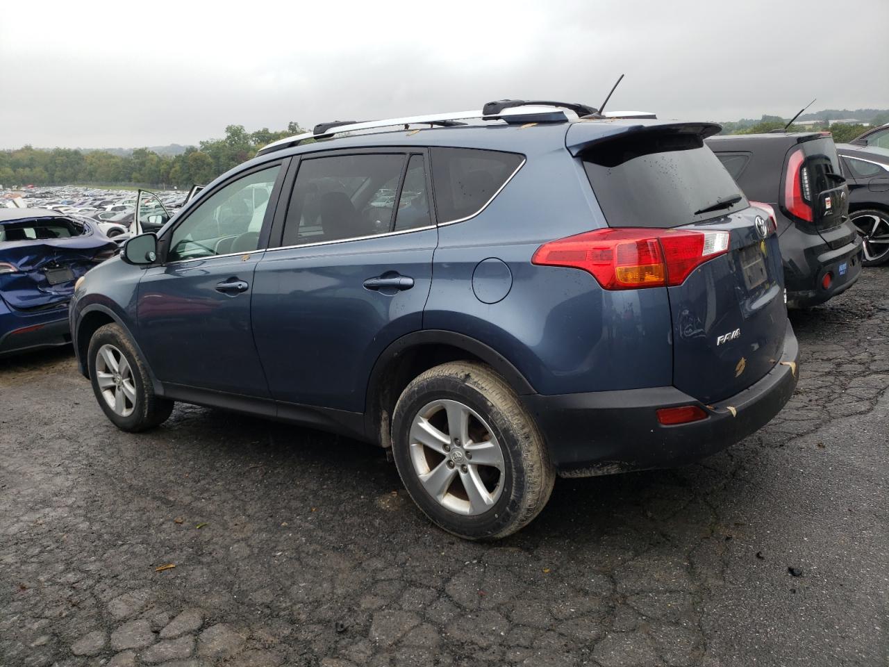 2014 Toyota RAV 4 VIN 2T3RFREV3EW196579 Copart auction photo, all over damage thumbnail 2