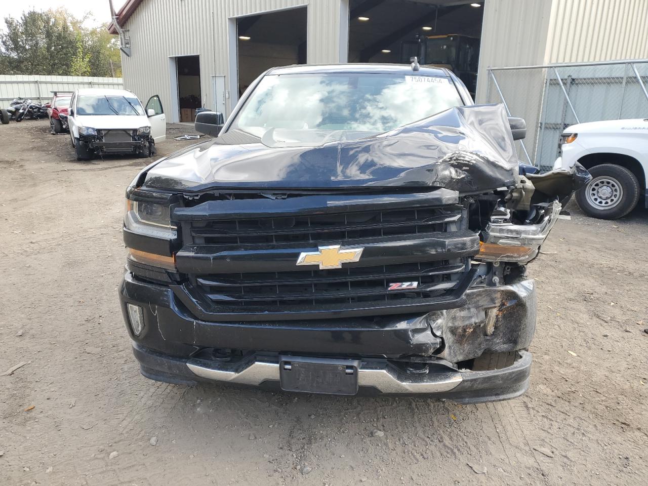 2018 Chevrolet Silverado VIN 1GCVKREC8JZ128149 Copart auction photo, front end / side damage thumbnail 5
