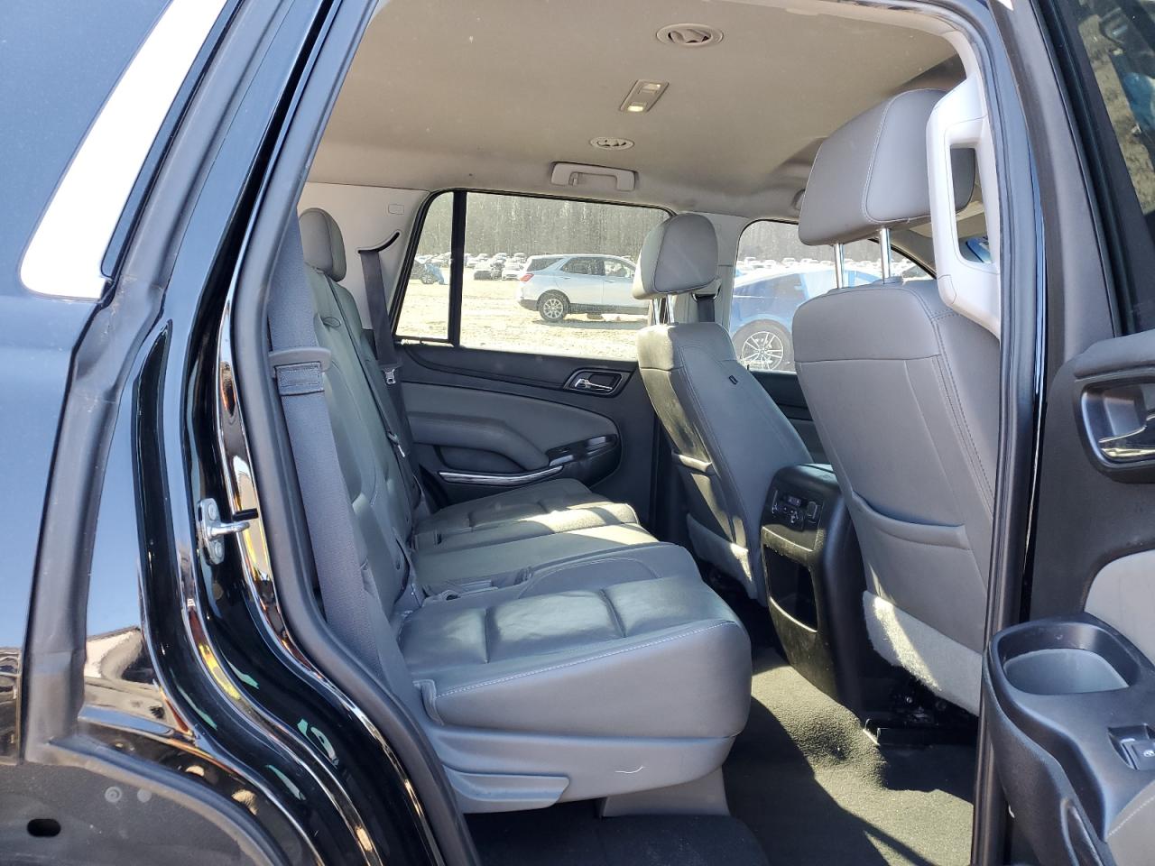 2019 Chevrolet Tahoe VIN 1GNSCBKC5KR353908 Copart auction photo, front end / side damage thumbnail 11