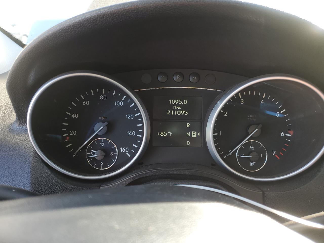 2011 Mercedes-Benz M-klasse VIN 4JGBB8GB8BA732846 Copart auction photo, vandalism damage thumbnail 9