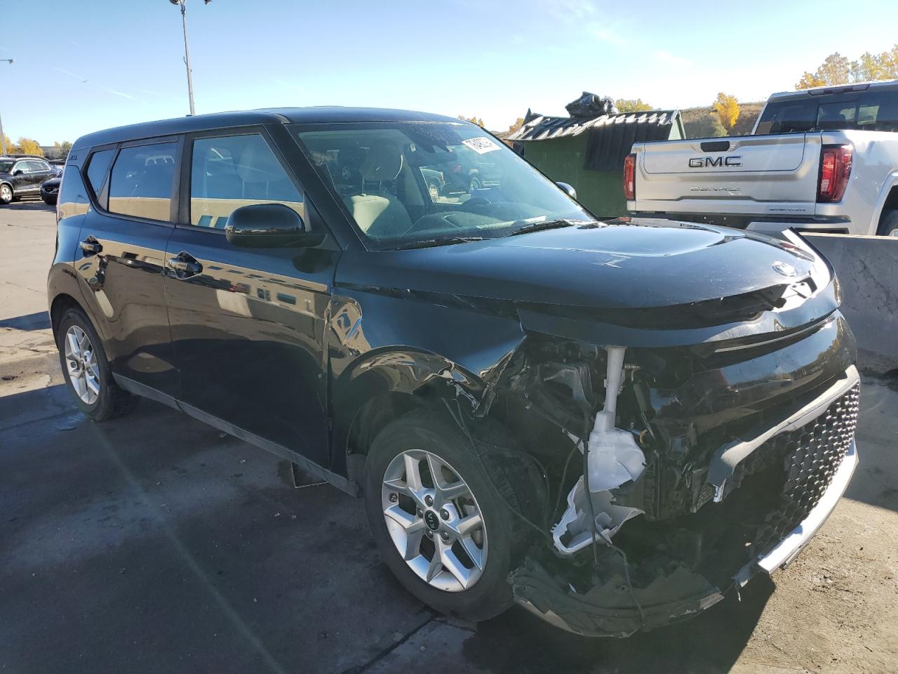 2020 KIA Soul VIN KNDJ23AUXL7724209 Copart auction photo, front end / side damage thumbnail 4