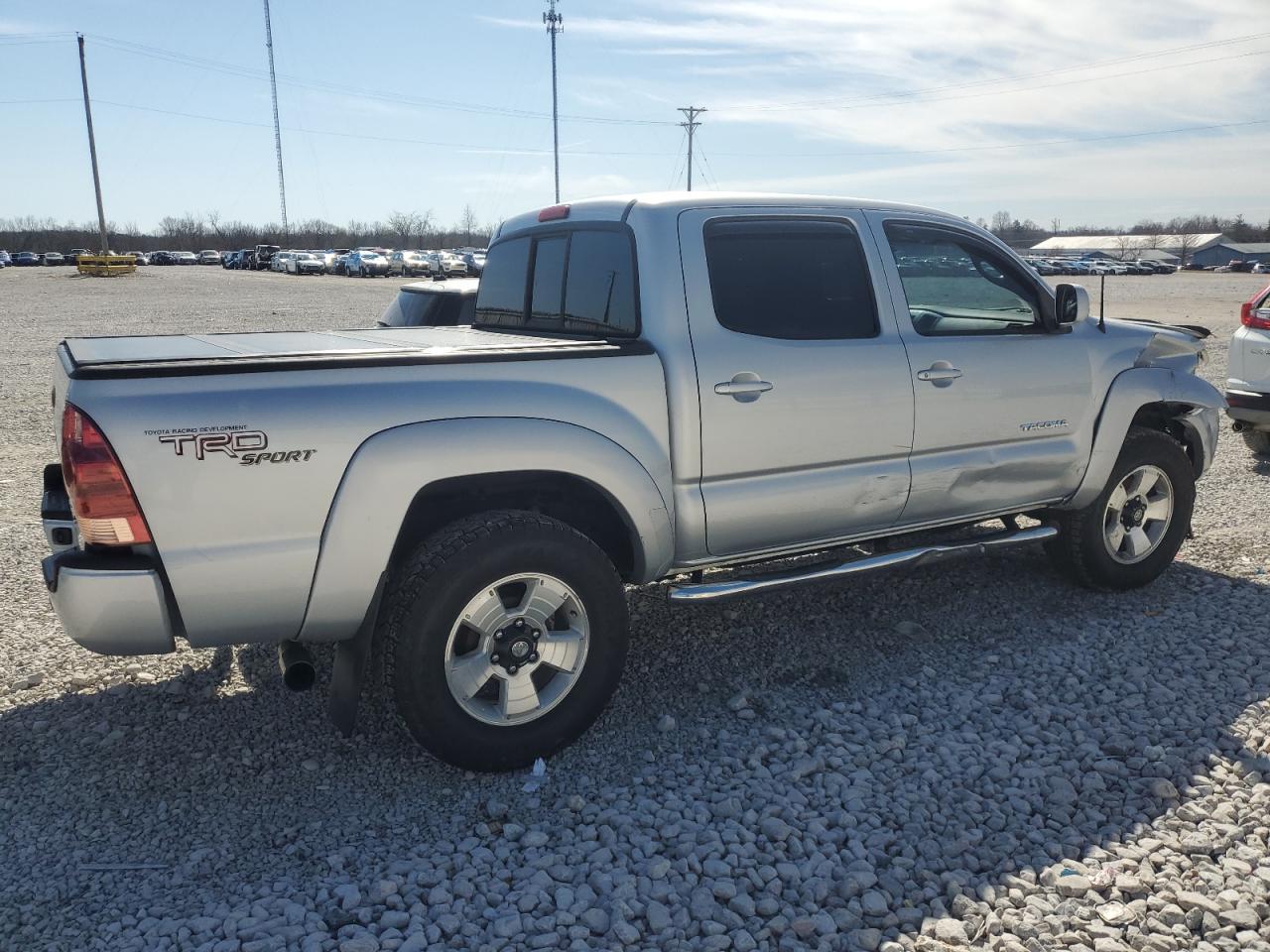 2005 Toyota Tacoma VIN 5TELU42N65Z015675 Copart auction photo, front end / side damage thumbnail 3