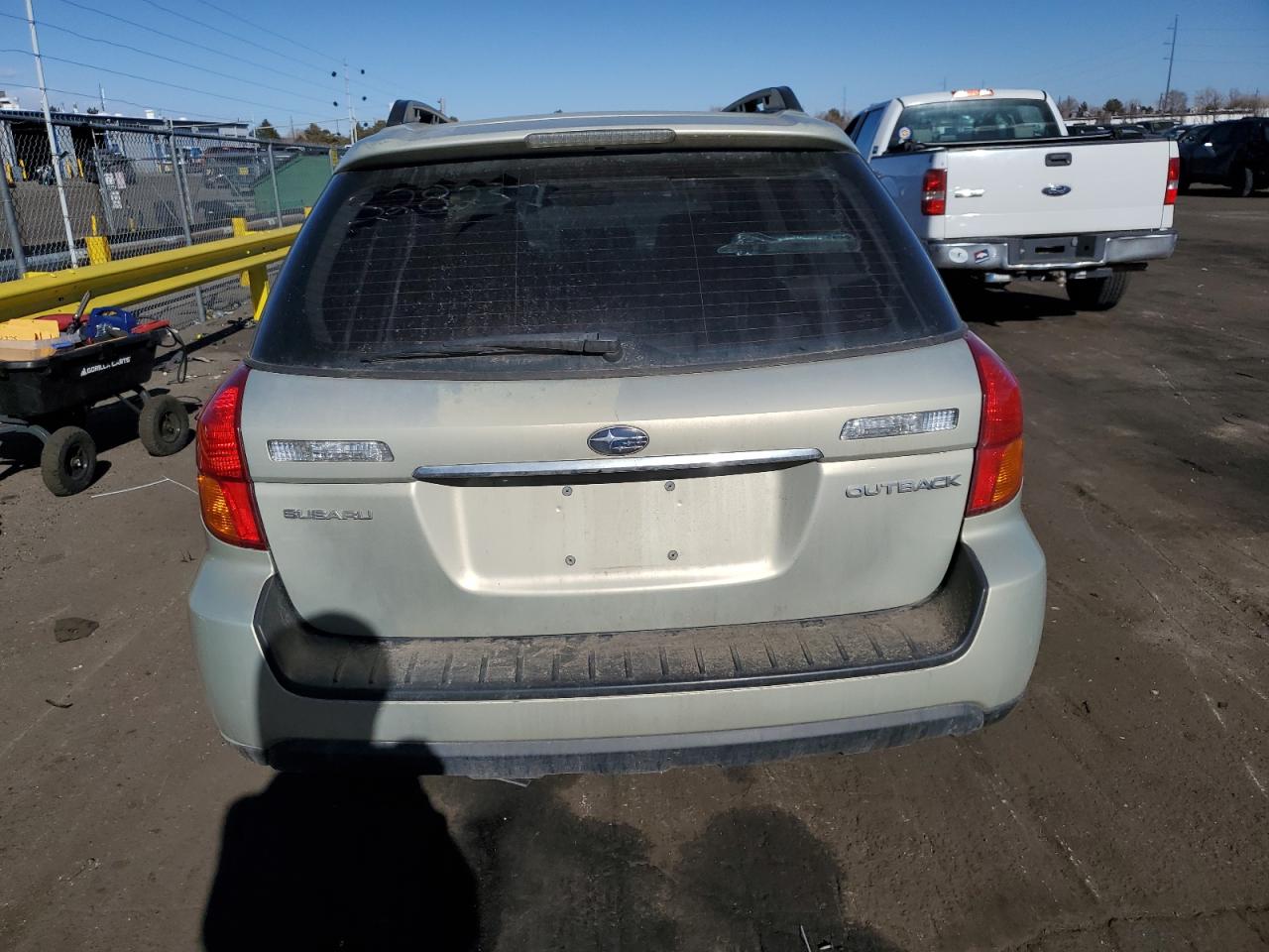 2007 Subaru Outback VIN 4S4BP61C877328232 Copart auction photo, side damage thumbnail 6